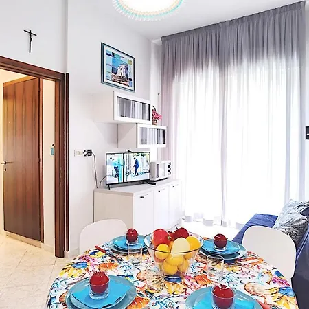 Paola, Ground-floor Flat, With Free Wi-fi, Parking, Terrace, And Town Centre Within Walking Distance Apartamento